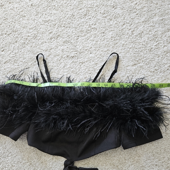 Black Feather Body con Maxi Dress - Picture 8 of 10